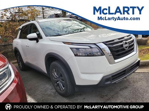 2024 Nissan Pathfinder SV FWD