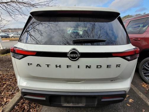 2024 Nissan Pathfinder SV FWD