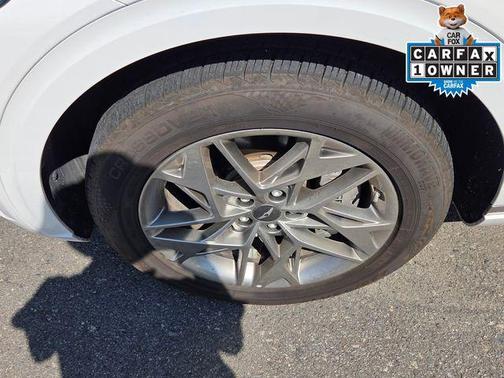 Uyuni White 2025 Genesis GV70 2.5T AWD