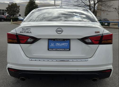 2023 Nissan Altima SR FWD