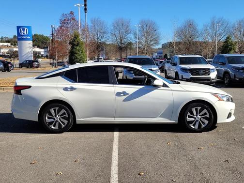 2020 Nissan Altima S FWD