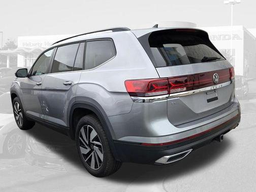 Silver Mist Metallic 2025 Volkswagen Atlas 2.0T SE w/Technology