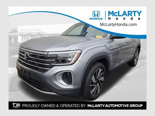 Silver Mist Metallic 2025 Volkswagen Atlas 2.0T SE w/Technology