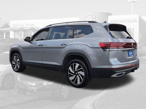 Silver Mist Metallic 2025 Volkswagen Atlas 2.0T SE w/Technology