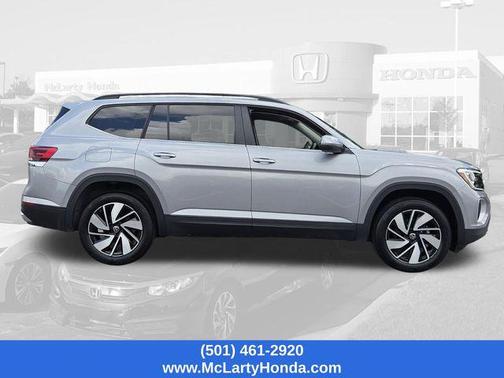 Silver Mist Metallic 2025 Volkswagen Atlas 2.0T SE w/Technology