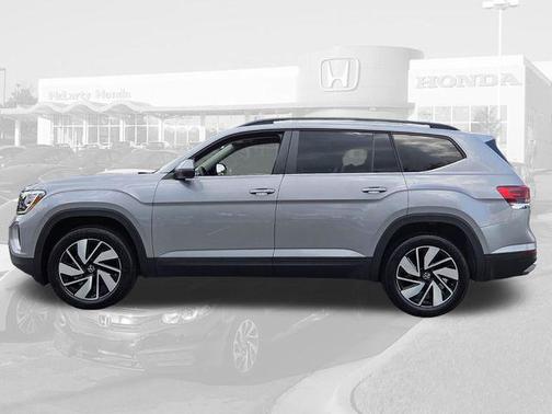 Silver Mist Metallic 2025 Volkswagen Atlas 2.0T SE w/Technology