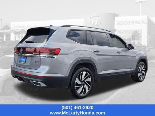Silver Mist Metallic 2025 Volkswagen Atlas 2.0T SE w/Technology