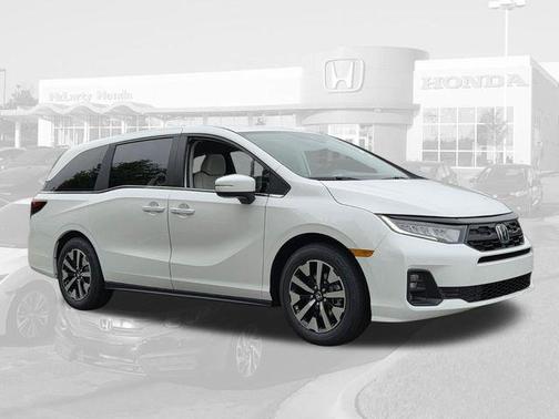 Platinum White Pearl 2026 Honda Odyssey EX-L