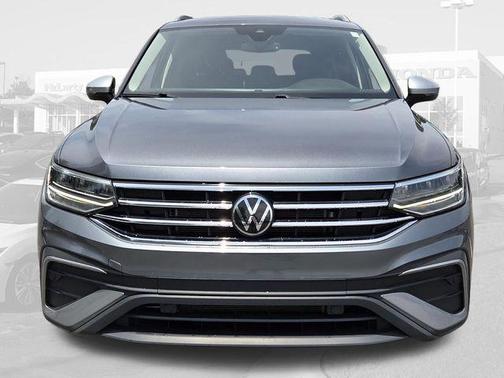 Pure White 2024 Volkswagen Tiguan 2.0T SE 4MOTION