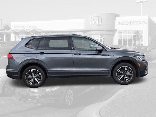 Pure White 2024 Volkswagen Tiguan 2.0T SE 4MOTION