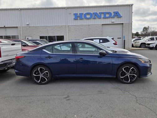 2024 Nissan Altima SR FWD