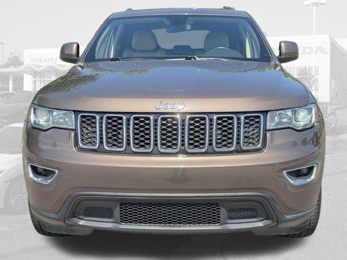 Walnut Brown Metallic Clearcoat 2021 Jeep Grand Cherokee Laredo