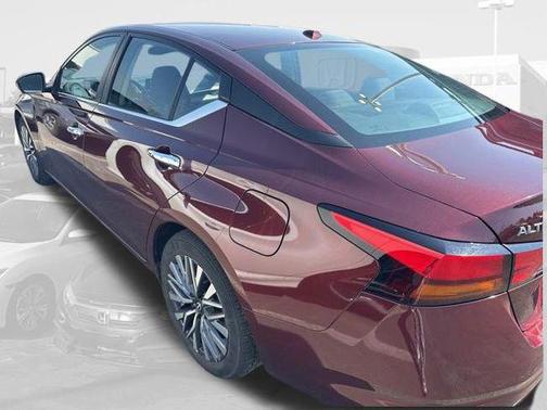 Garnet Pearl Metallic 2025 Nissan Altima 2.5 SV