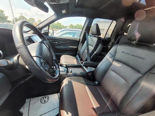 2023 Honda Ridgeline Black