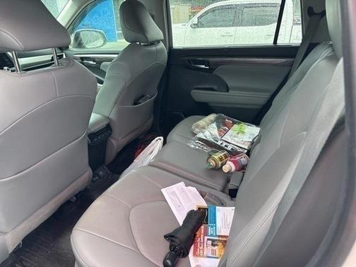 2021 Toyota Highlander Hybrid Limited
