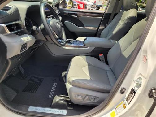 2021 Toyota Highlander Hybrid Limited