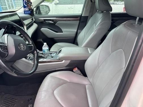 2021 Toyota Highlander Hybrid Limited