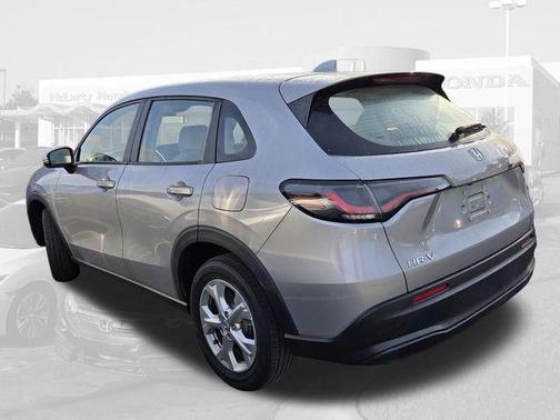 Lunar Silver Metallic 2023 Honda HR-V LX