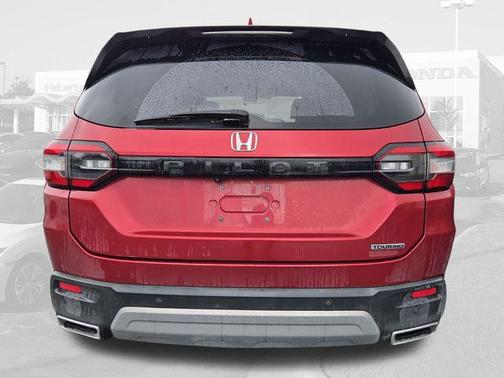 Radiant Red Metallic II 2024 Honda Pilot Touring 8-Passenger