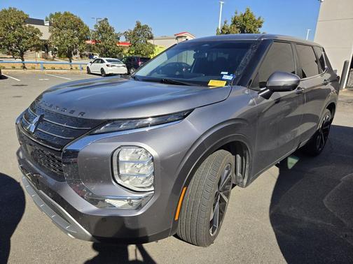 2023 Mitsubishi Outlander SE 2.5 2WD