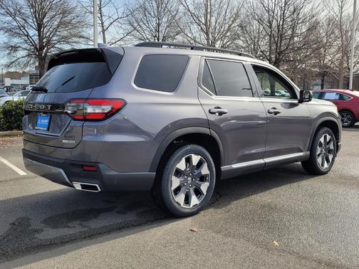 2026 Honda Pilot Touring 8-Passenger