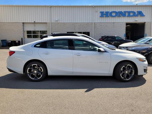2023 Chevrolet Malibu FWD 1LT