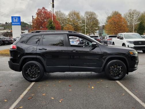 2023 Jeep Cherokee Altitude