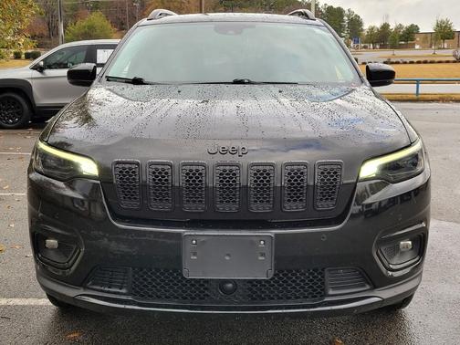 2023 Jeep Cherokee Altitude