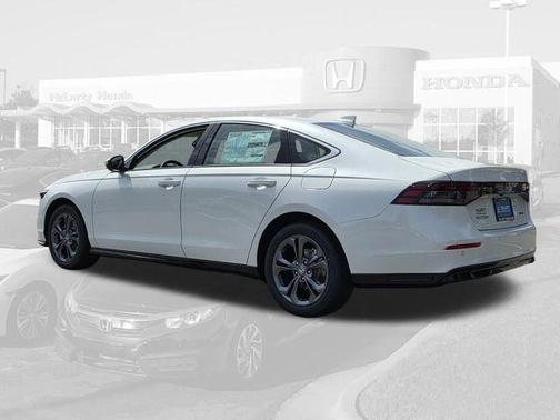 Platinum White Pearl 2026 Honda Accord Hybrid EX-L