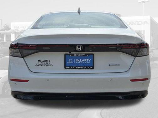 Platinum White Pearl 2026 Honda Accord Hybrid EX-L