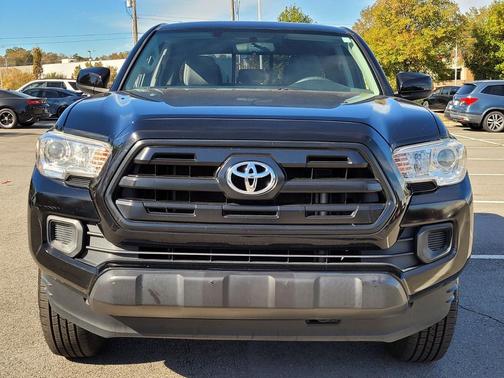 2017 Toyota Tacoma SR