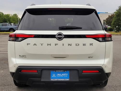 2024 Nissan Pathfinder SV FWD