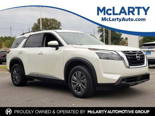 2024 Nissan Pathfinder SV FWD