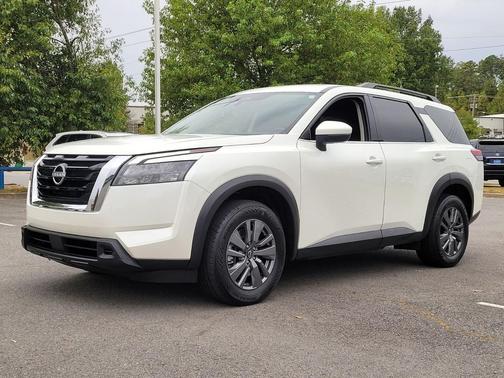 2024 Nissan Pathfinder SV FWD