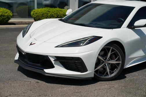 Arctic White 2022 Chevrolet Corvette Stingray w/2LT