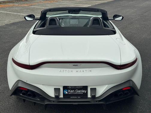 2023 Aston Martin Vantage Roadster