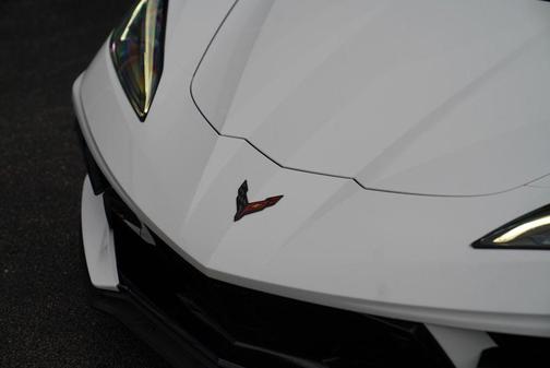 Arctic White 2022 Chevrolet Corvette Stingray w/2LT