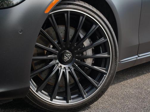 MANUFAKTUR Signature Night Black Magno 2025 Mercedes-Benz Maybach S 680 Maybach S 680