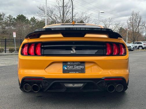 2022 Ford Shelby GT500 Base