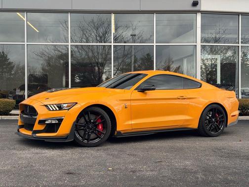 2022 Ford Shelby GT500 Base