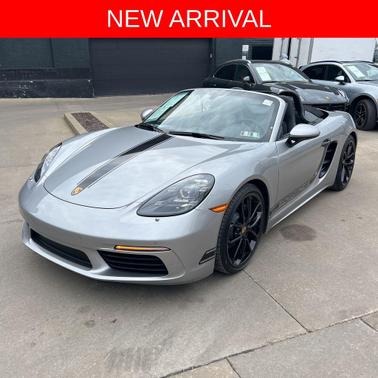 GT Silver Metallic 2025 Porsche 718 Boxster Style Edition