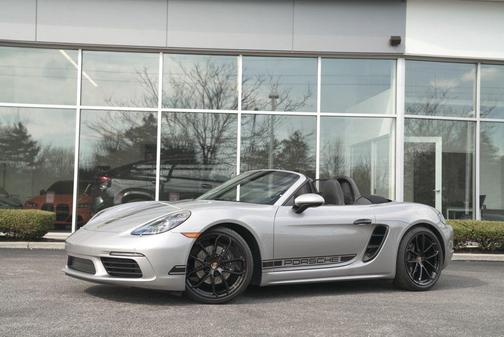 GT Silver Metallic 2025 Porsche 718 Boxster Style Edition