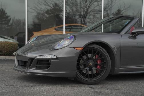 2016 Porsche 911 Carrera 4 GTS