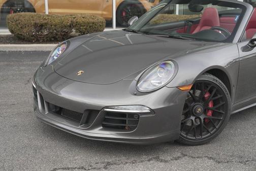 2016 Porsche 911 Carrera 4 GTS