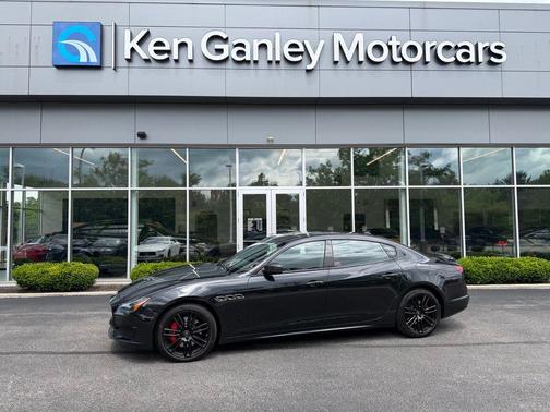 Nero Ribelle Metallic 2023 Maserati Quattroporte Modena Q4