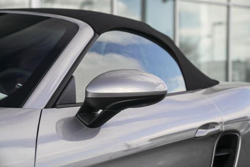 2025 Porsche 718 Boxster Base