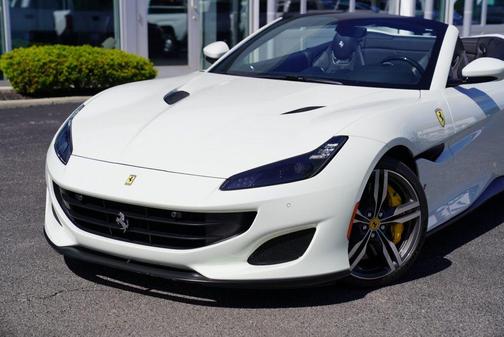 Bianco Avus 2019 Ferrari Portofino Base