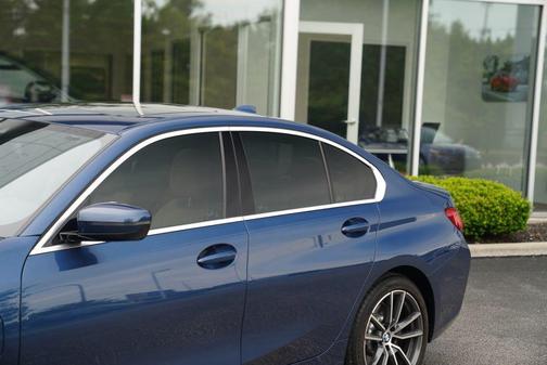 Phytonic Blue Metallic 2021 BMW 330e xDrive