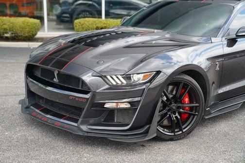 2022 Ford Shelby GT500 Base