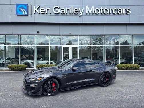 2022 Ford Shelby GT500 Base